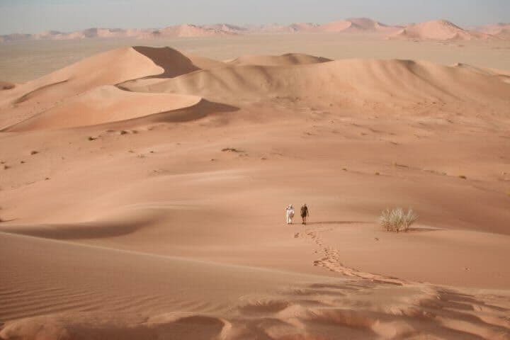 عبور الربع الخالي (أم الحيش ـ عين حميدان) 6 أيام- ل 6 اشخاص