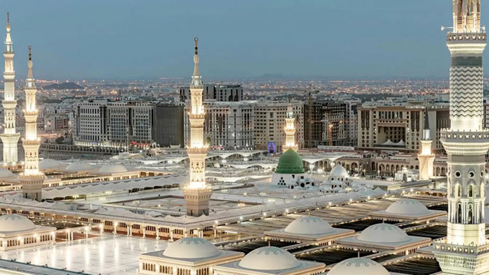 پرتعیش 7 روزہ عمرہ کا سفر - مکہ اور مدینہ ثقافتی تجربات کے ساتھ